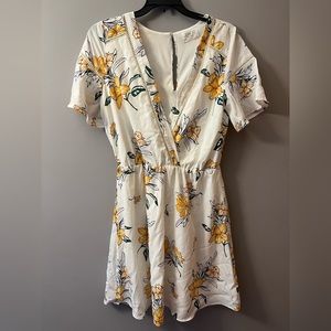Size small sienna sky floral dress
